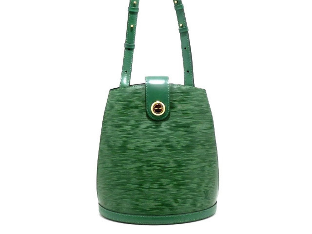 LOUIS VUITTON Epi Cluny Shoulder Bag Borneo Green